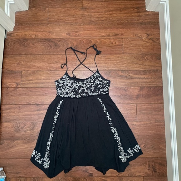 Cute flowy summer dress AE (m) - Picture 2 of 7